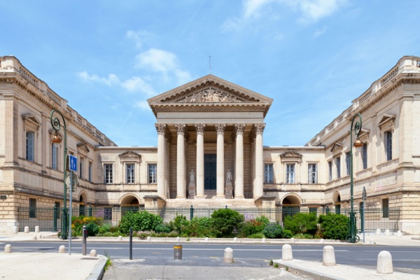 Shutterstock_DMTGmonumentshistoriques