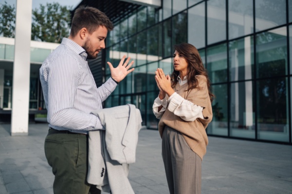 Shutterstock_insulteemployeur