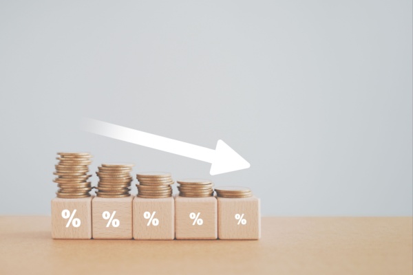 Shutterstock_taxereduction