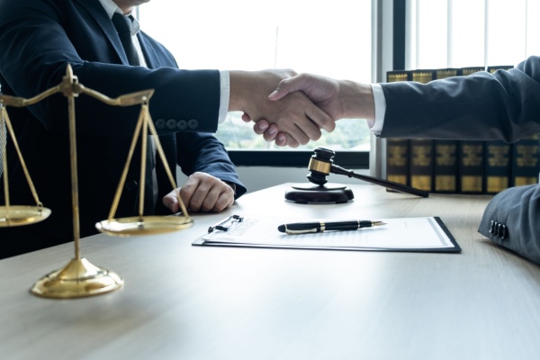 Shutterstock_contratcollbaavocat