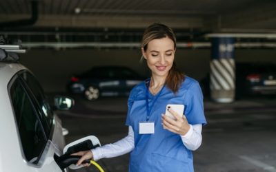 Hausse du carburant : l’Urssaf accompagne les infirmiers et infirmières